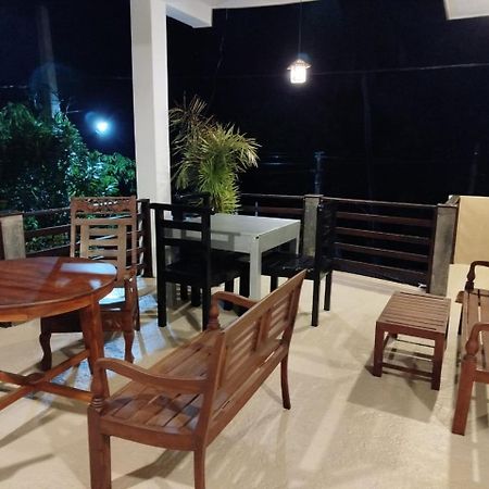 Siyon Yula - Guest House Хиккадува Экстерьер фото
