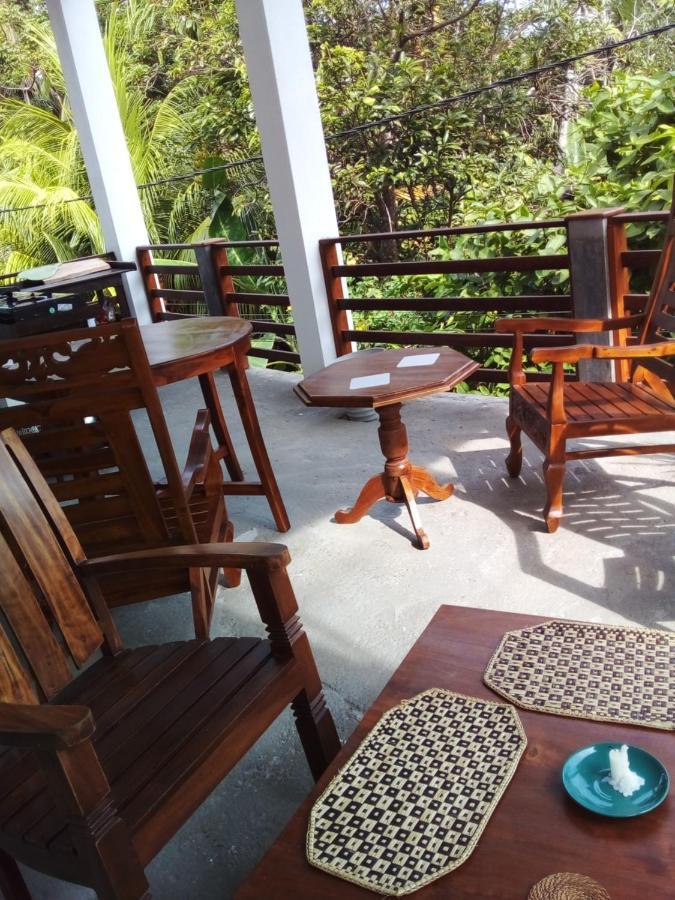 Siyon Yula - Guest House Хиккадува Экстерьер фото