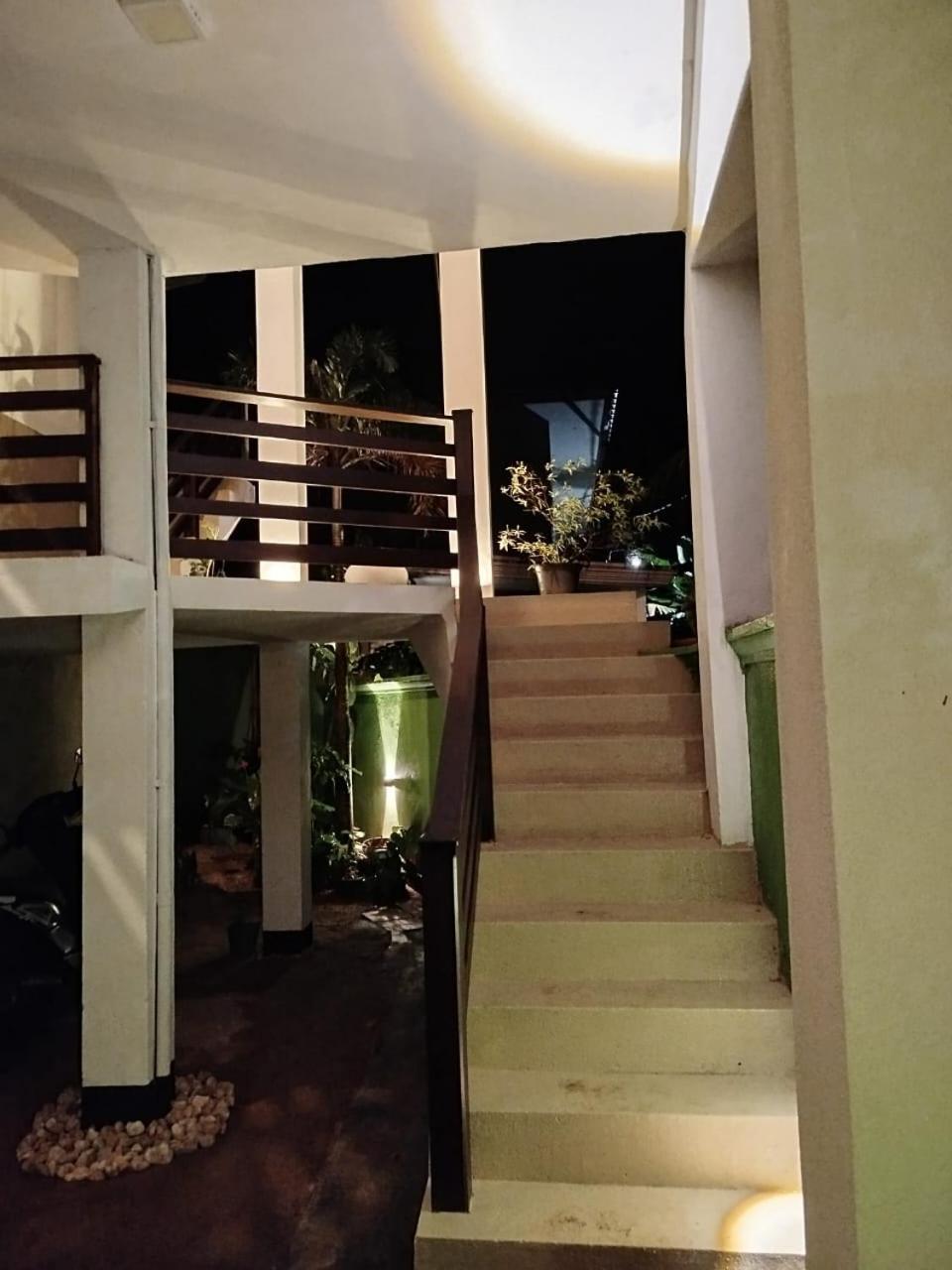 Siyon Yula - Guest House Хиккадува Экстерьер фото